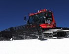 pistenbully_posiert_auf_dem_jungfraujoch